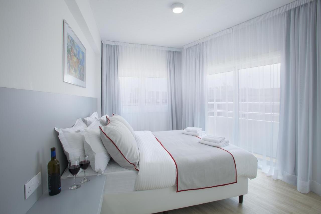 Kitieos Apartments Larnaca Bagian luar foto
